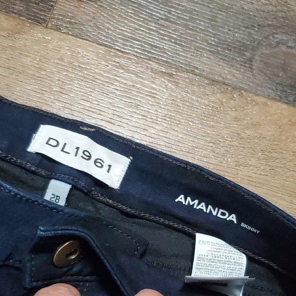 DL1961 Amanda Blue Skinny Jeans Premium Fit - Picture 3 of 11